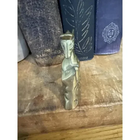 Vintage Small Solid Brass Winged  Horse Pegasus Figure 3” Paperweight Mythical - Picture 2 of 5